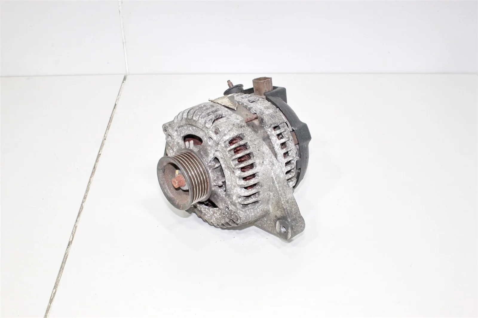 Генератор TOYOTA HIGHLANDER 2000-2007 2706020280 XU20