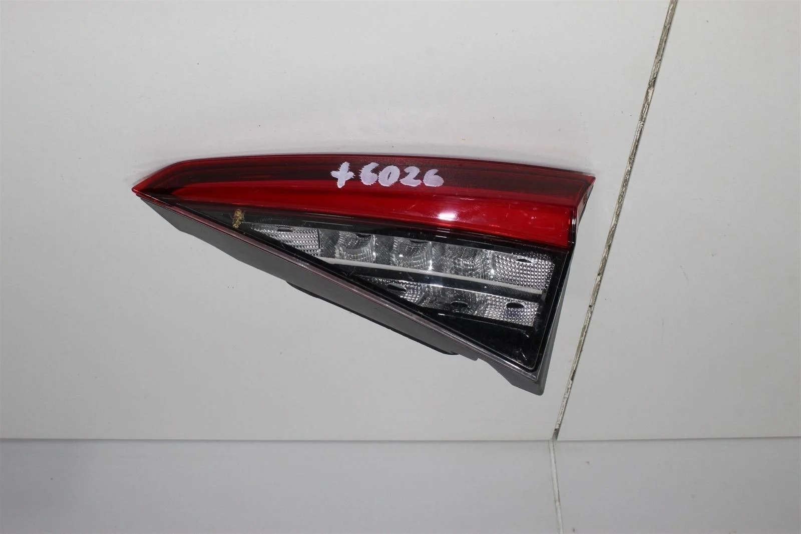 Фонарь SKODA KODIAQ 2016+ 565945308B NS7, правый