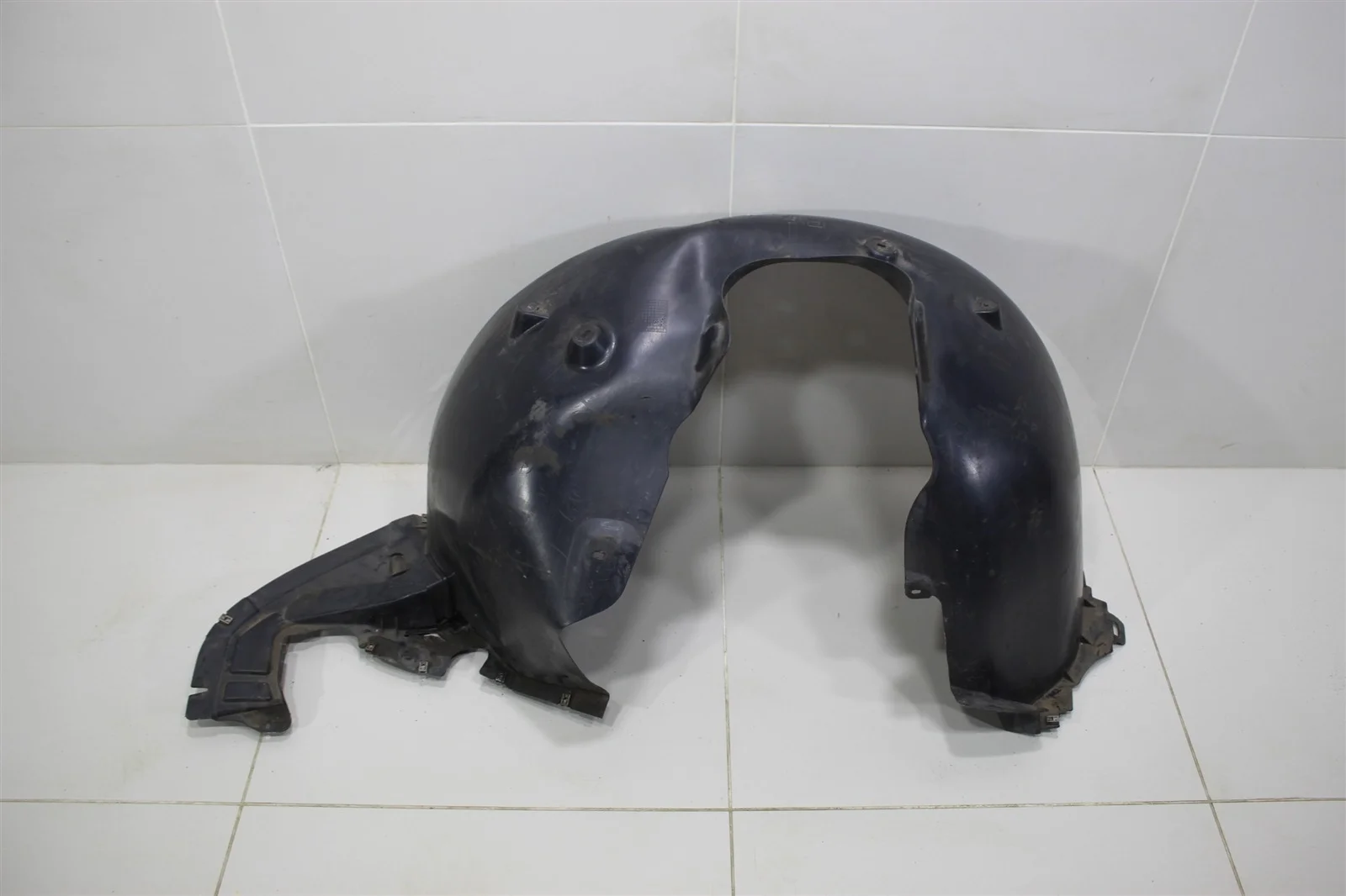 Подкрылок SKODA OCTAVIA 2013-2020 5E0809958 A7, передний правый