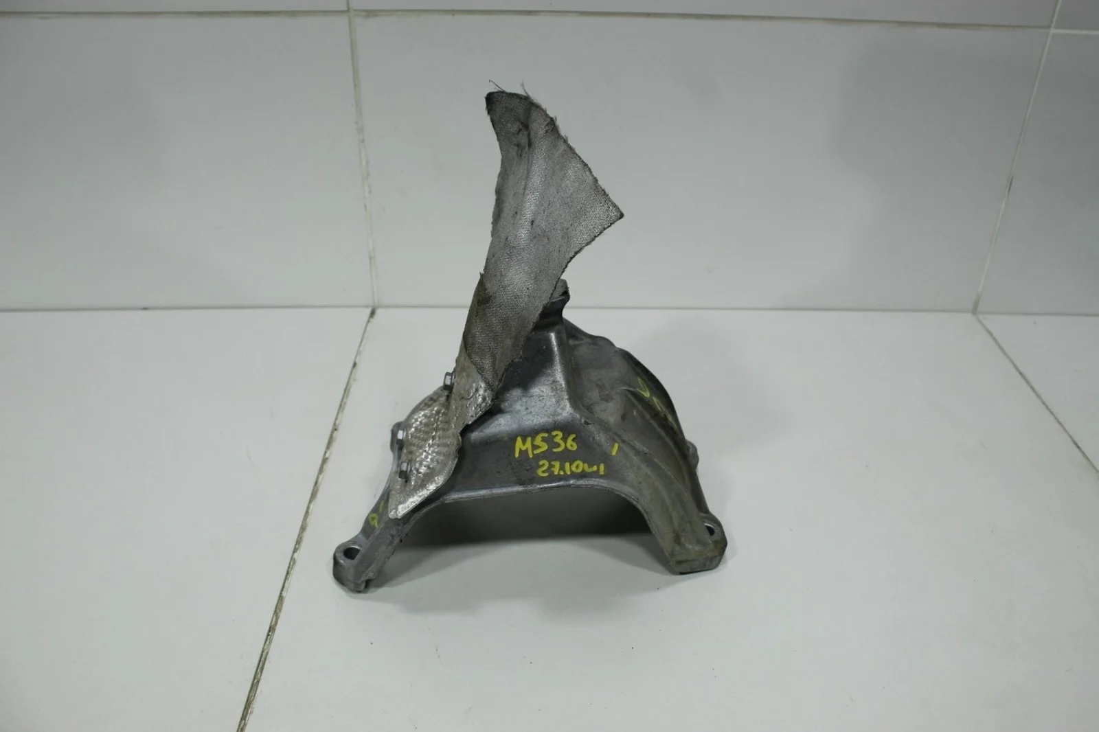 Кронштейн двигателя AUDI Q5 2015 8K0199308CH 8R 2.0L TFSI CNCD, правый