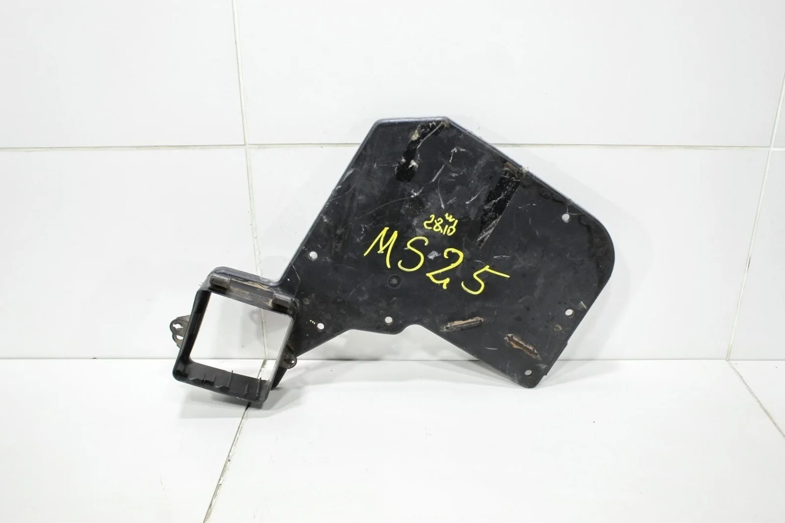 Крышка блока предохранителей VOLKSWAGEN CARAVELLE 2018 7E0907300A T6 2.0L TDI (CAAC)