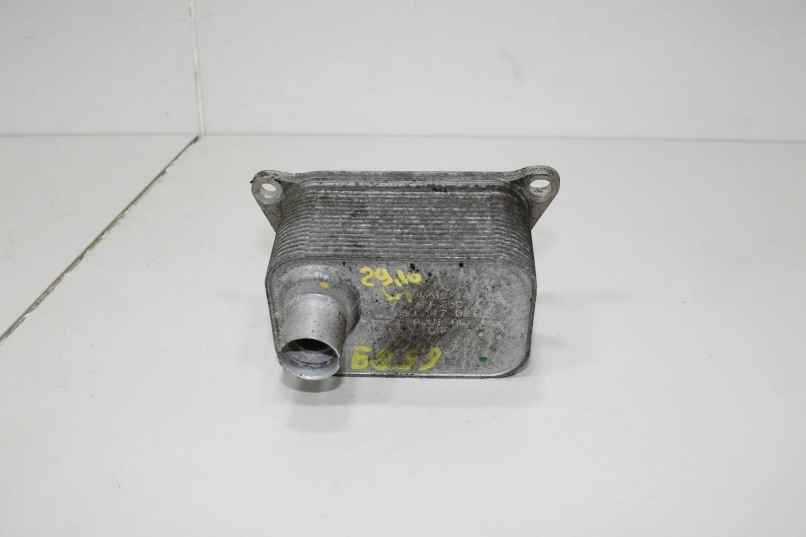 Маслоохладитель ДВС AUDI A5 2012 06J117021J 8T 2.0 CAEB