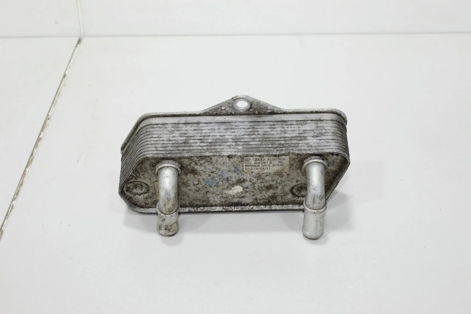 Радиатор масляный АКПП VOLKSWAGEN GOLF 2004+ 02E409061B 5