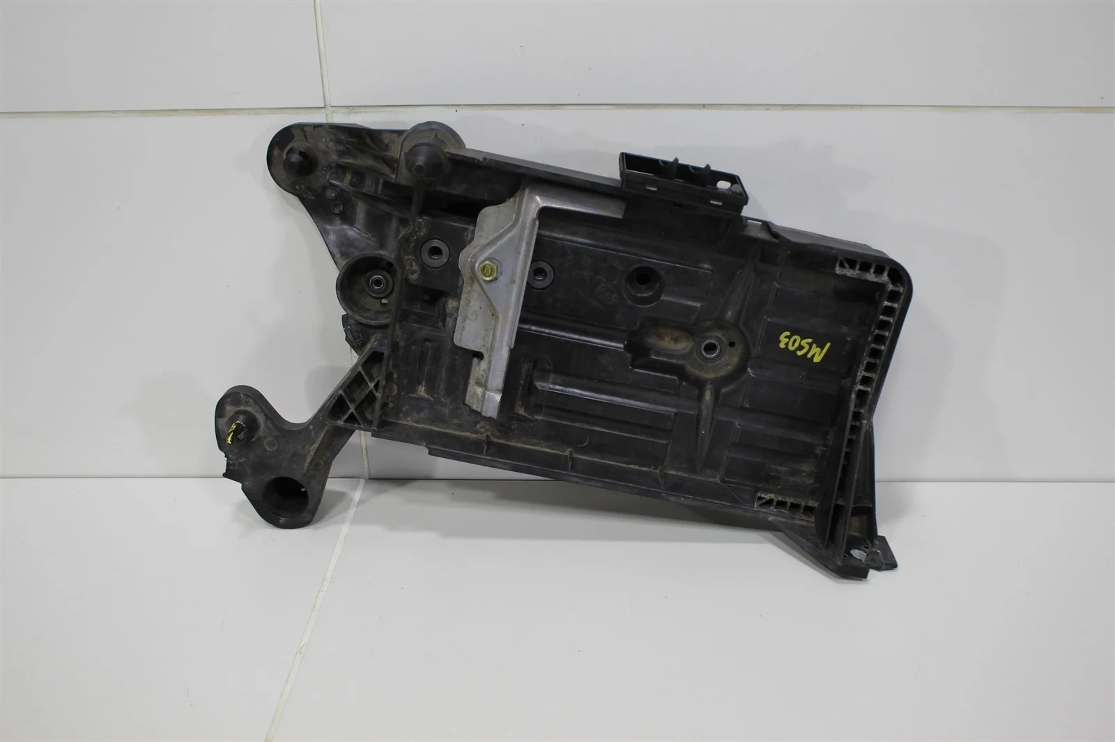 Площадка АКБ SKODA SUPERB 2017 5Q0915331K B8