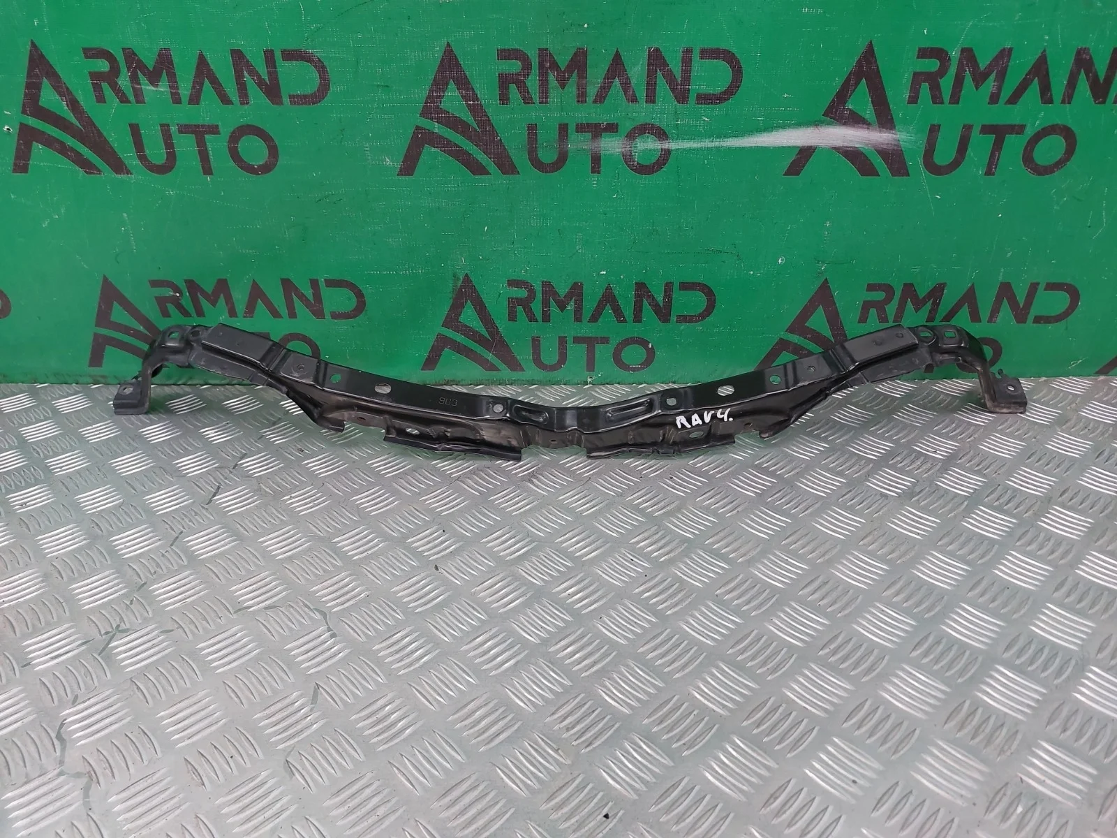 Усилитель бампера верхний TOYOTA RAV4 2015-2019 CA40