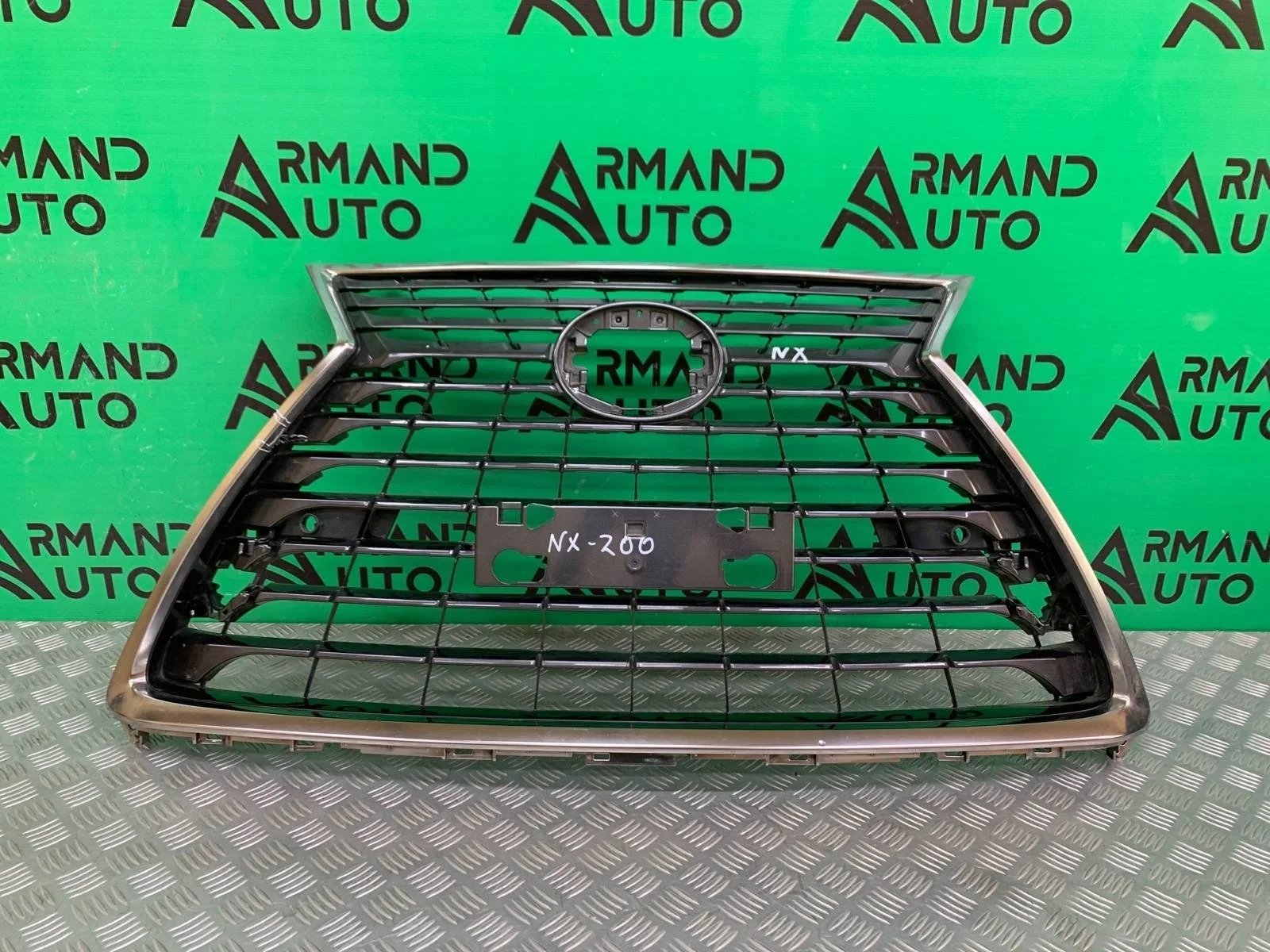 Решетка радиатора Lexus NX 2017-2021