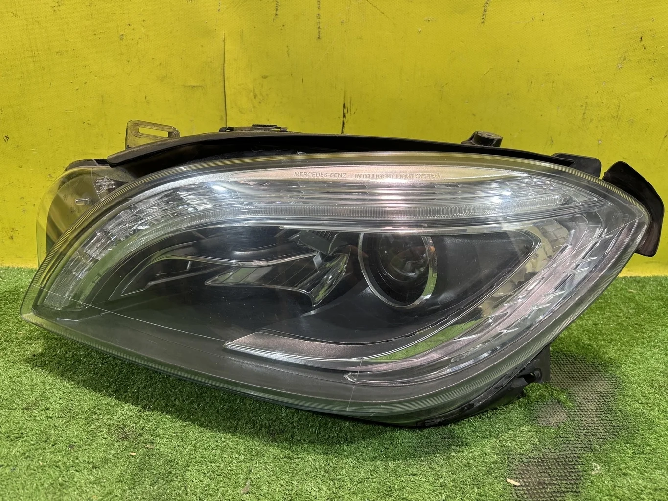 Фара левая LED  MERСEDES BENZ ML-Class (w166) 2011 A1668205459 43118