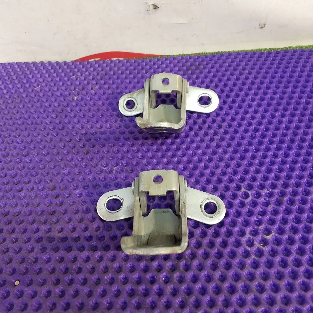 Петля двери Kia Ceed 2011 793102E000 1 G4FC, передняя левая