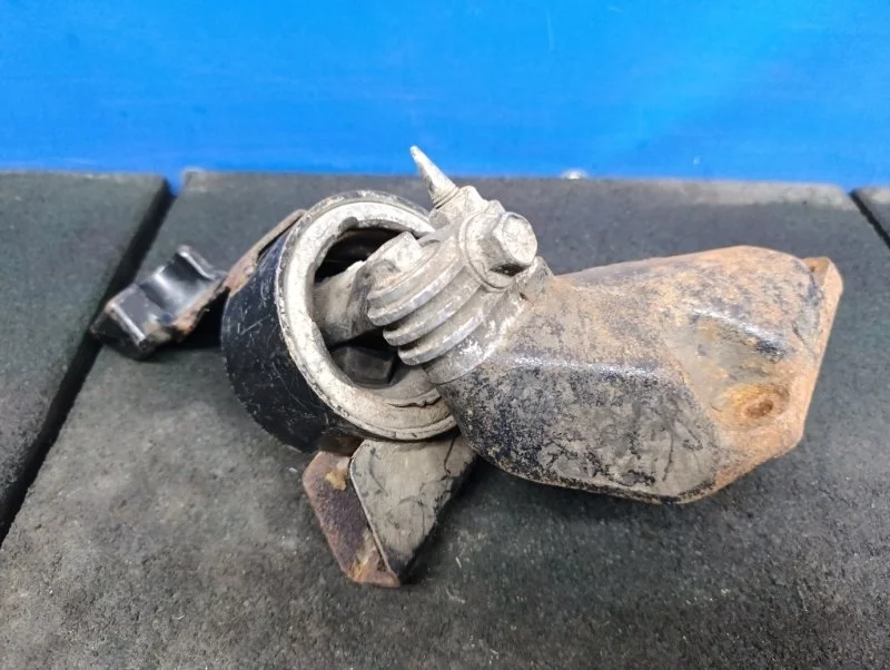 Подушка КПП Chevrolet Lacetti 96550232 J200