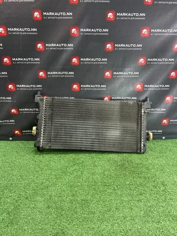 Радиатор охлаждения Skoda Fabia 2 2013 6R0121253D 1.2 CGP МКПП