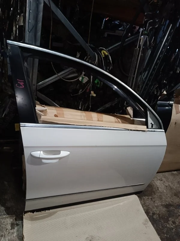 Дверь Volkswagen Passat 2007 3С5
