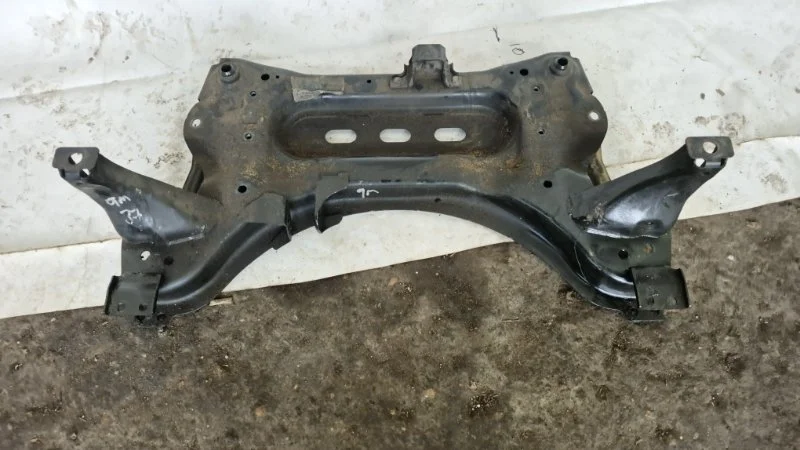 Подрамник Nissan Qashqai 2016 J11