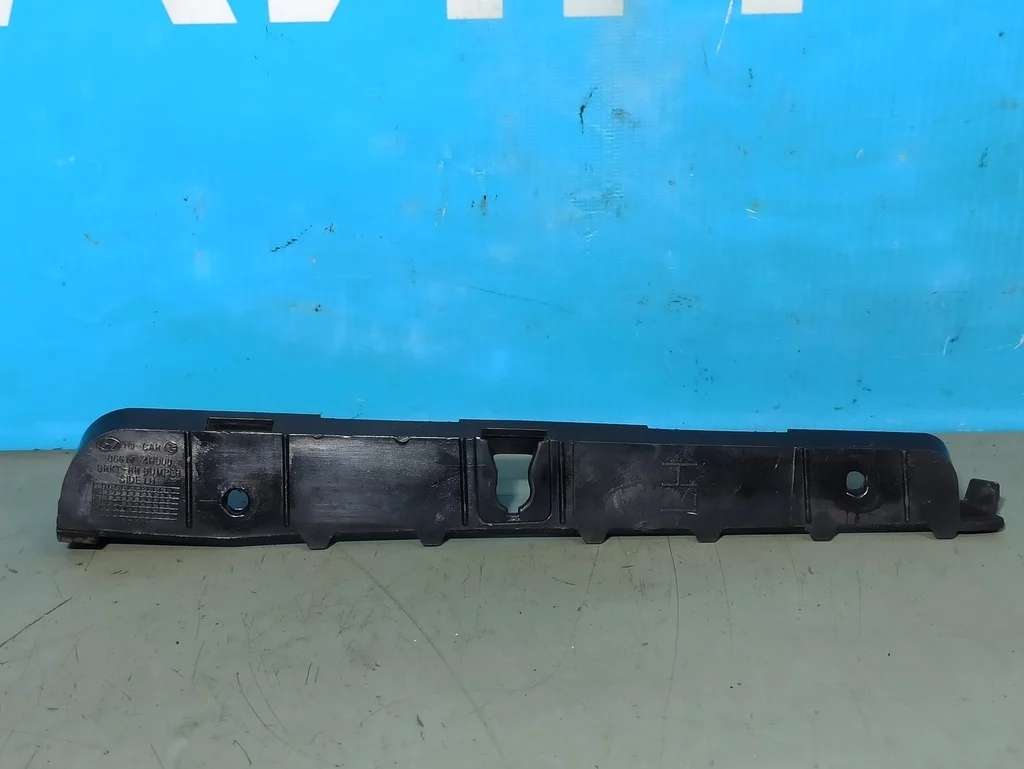 кронштейн заднего бампера Hyundai Grand Starex 2007-2015  22.02.2012