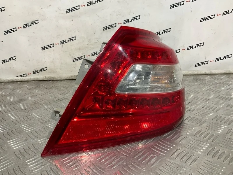 Фонарь Nissan Teana 26550JN00A J32, правый