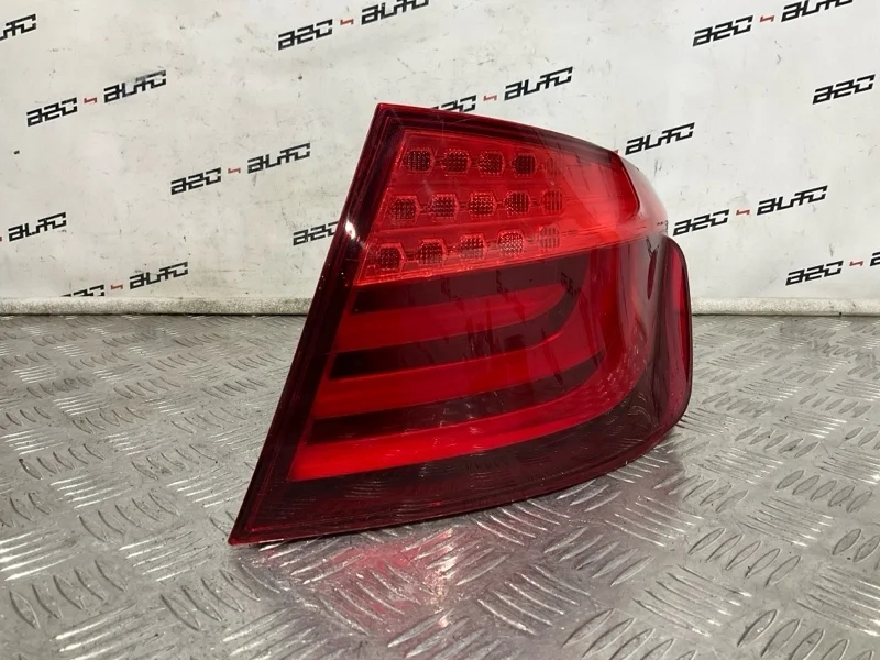 Фонарь BMW 5 2012 63217203230 F10, правый
