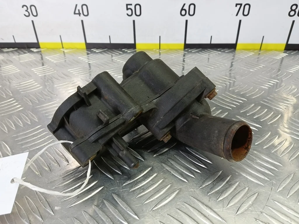 Корпус термостата FORD Tourneo Connect I (2002—20