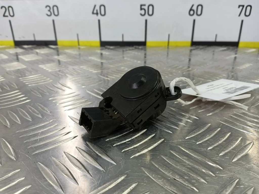 Контактная группа замка зажигания Opel Insignia I