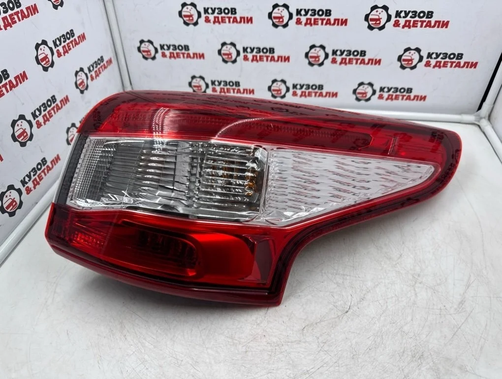 Фонарь в крыло задний правый Nissan Qashqai J11