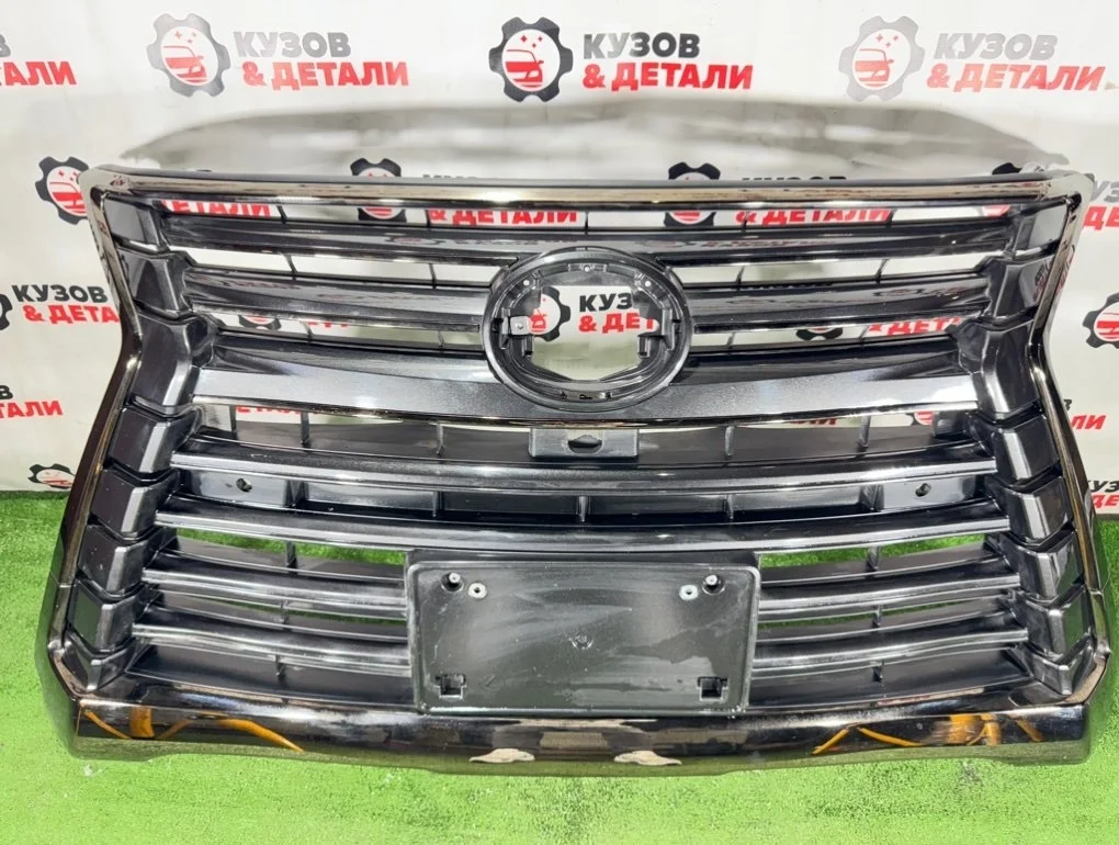 Решетка радиатора Lexus LX570 BLACK VISION