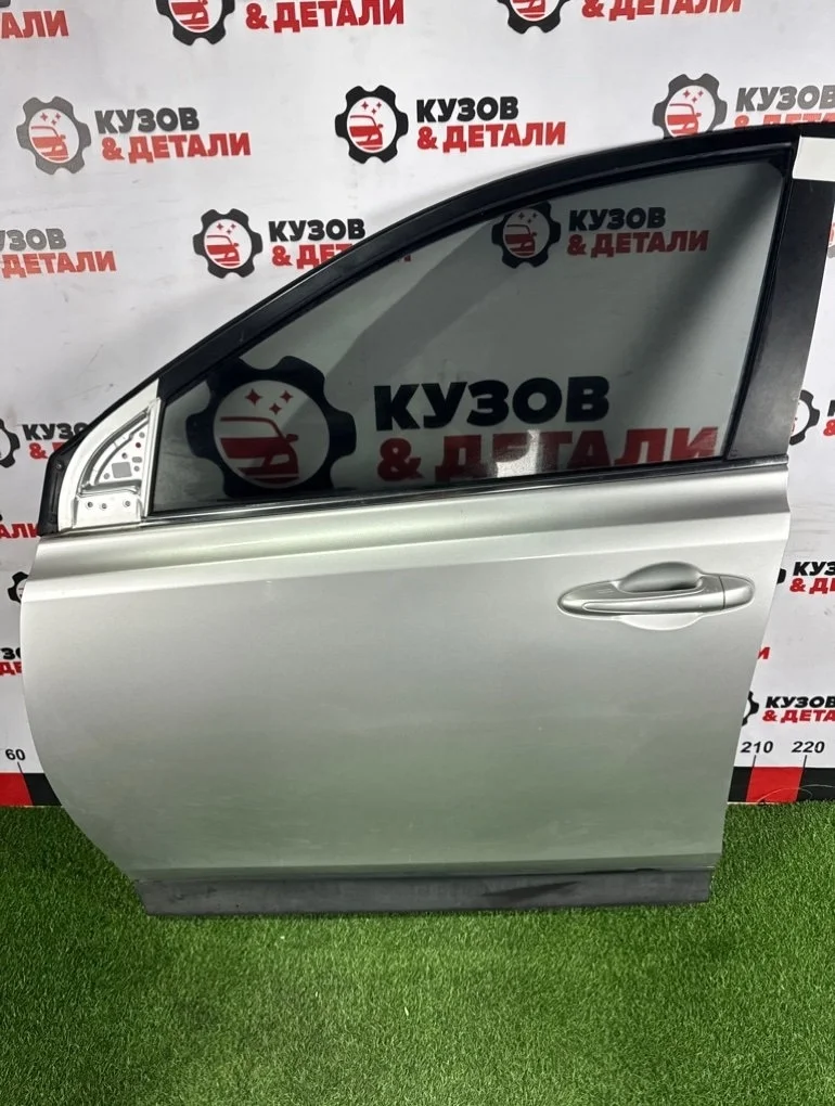 Дверь боковая передняя левая Toyota RAV4 XA40