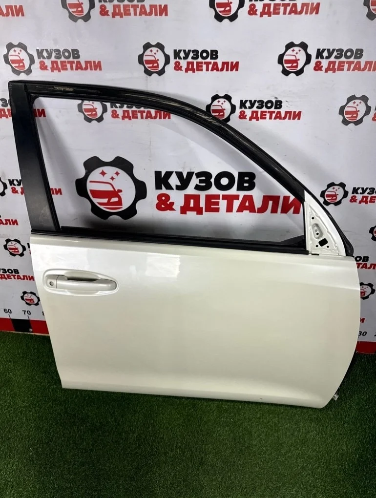 Дверь боковая передняя правая Toyota Land Cruiser