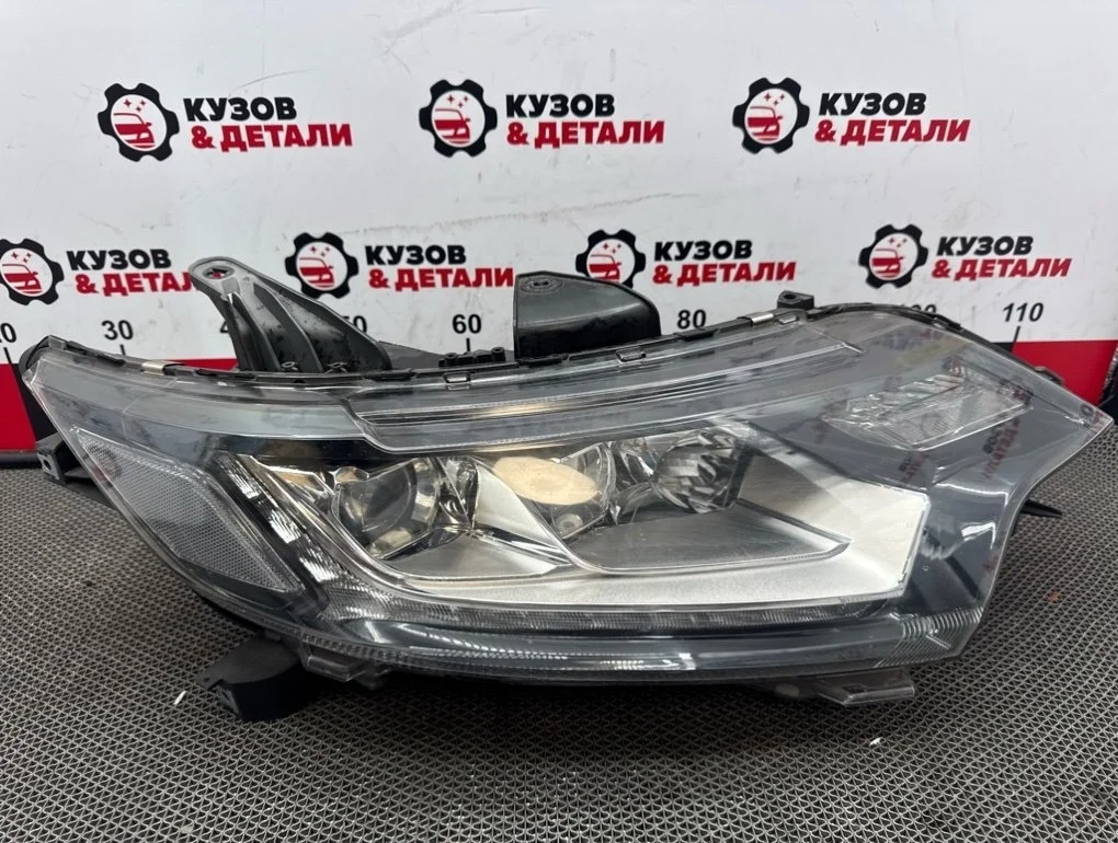 Фара светодиодная Mitsubishi Outlander 3