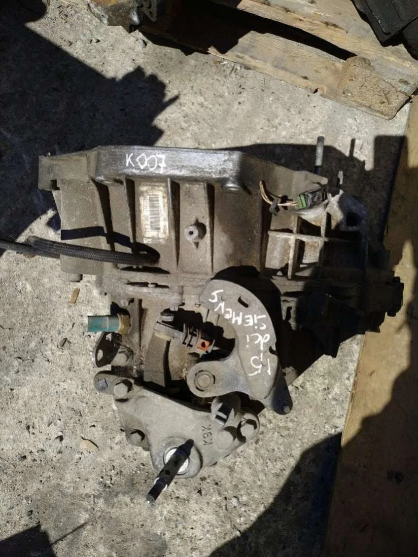 КПП механическая (МКПП) Renault Scenic 2007 1500 Дизель dci МКПП Минивен TL4A000