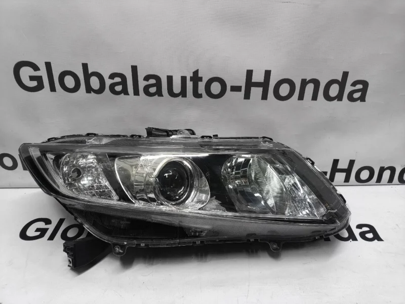 Фара передняя правая Honda Civic 4D FB R18Z1