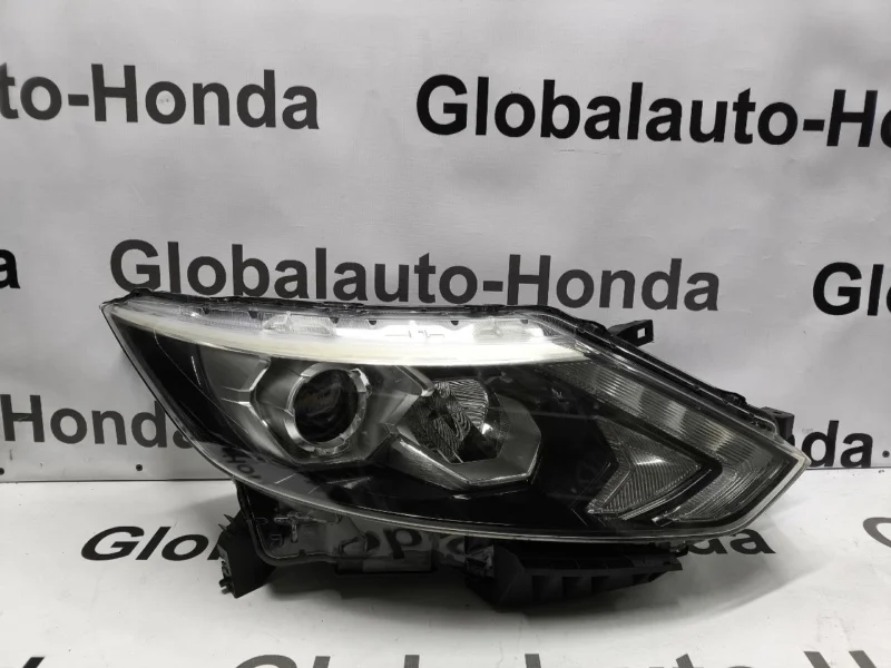 Фара передняя правая Nissan Qashqai J11 R9M