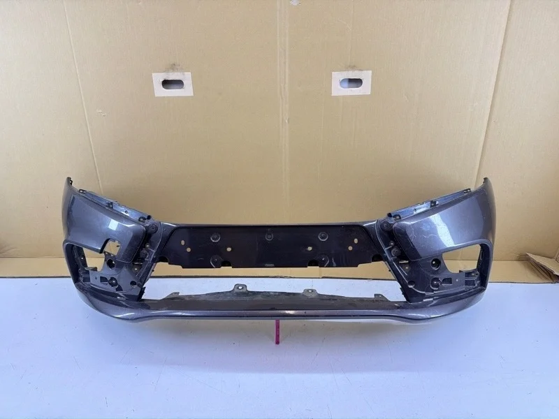 Бампер Lada Vesta 2015-2022 SW