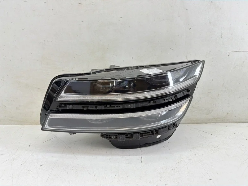 Фара Genesis G80 2016-2024