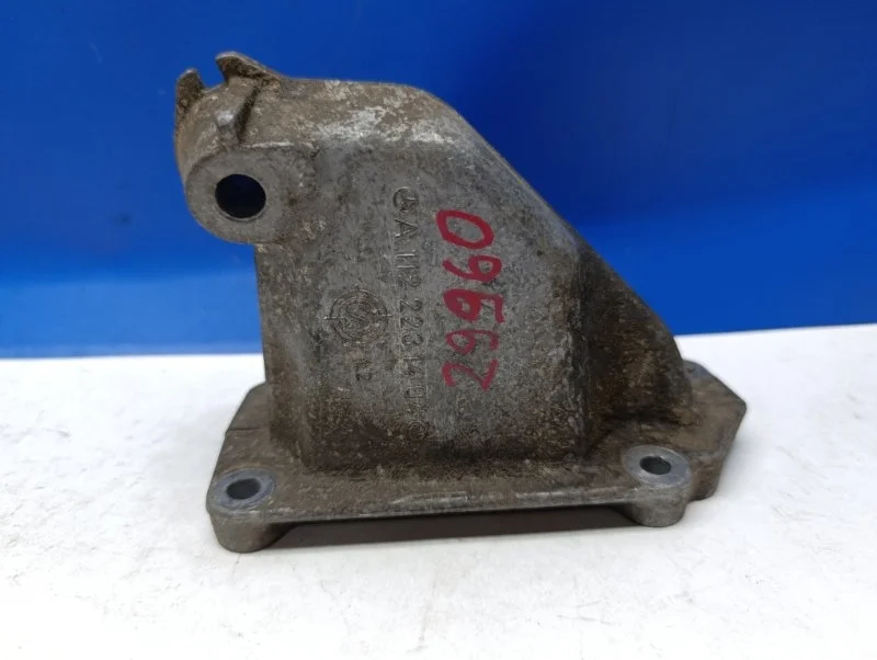 Кронштейн двигателя MERCEDES-BENZ E210 A1122231404 112911, левый