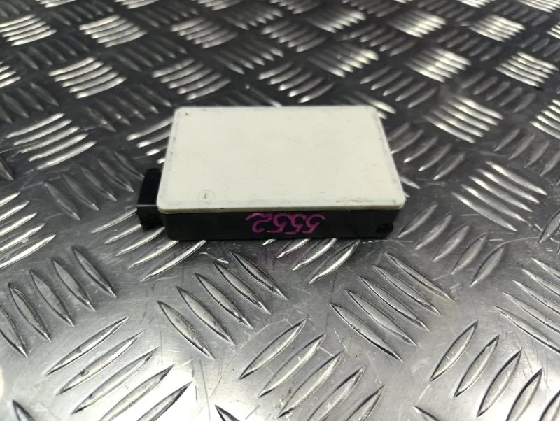 Датчик радарный Mercedes-Benz A-Class 2013 A0009055103 W176 270.910