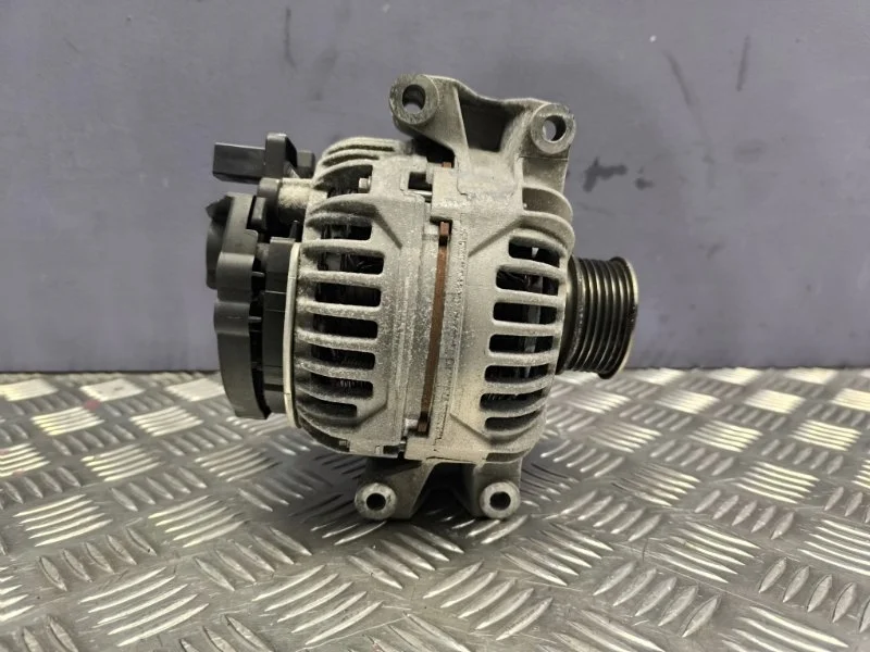 Генератор volkswagen Tiguan 2009 06B903016AB 5N1 CAWA