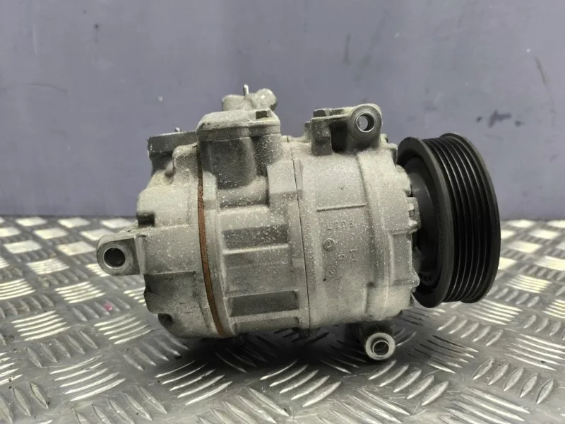 Компрессор кондиционера volkswagen Tiguan 2009 1K0820859S 5N1 CAWA