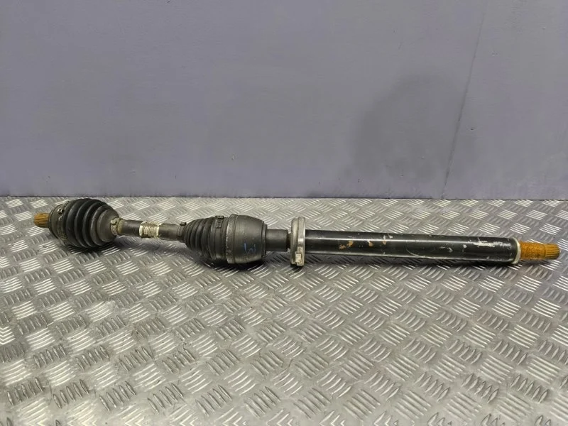 Привод передний правый Mercedes-Benz A-Class 2013 A2463302800 W176 270.910