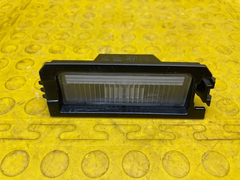 Подсветка номера Kia K5 2020 92502F6000 DL3 G4FP, правая