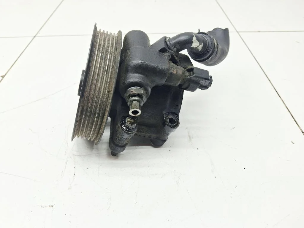 Насос гидроусилителя Mazda Tribute EP