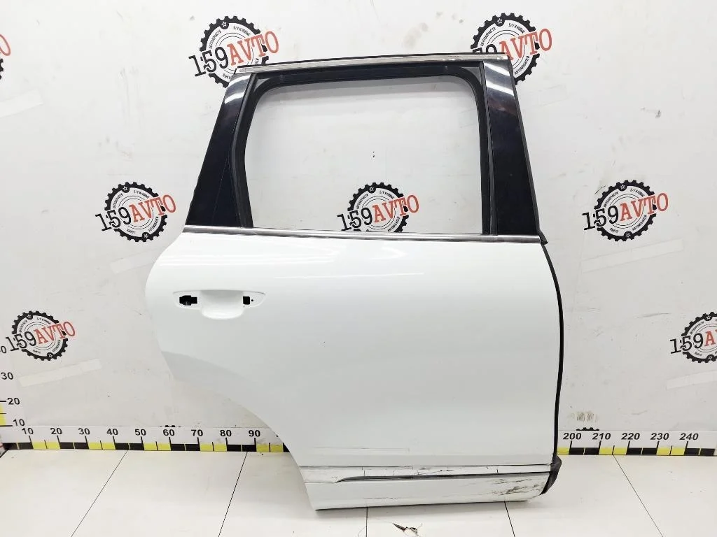 Дверь задняя правая Volkswagen Touareg 2 FL, NF