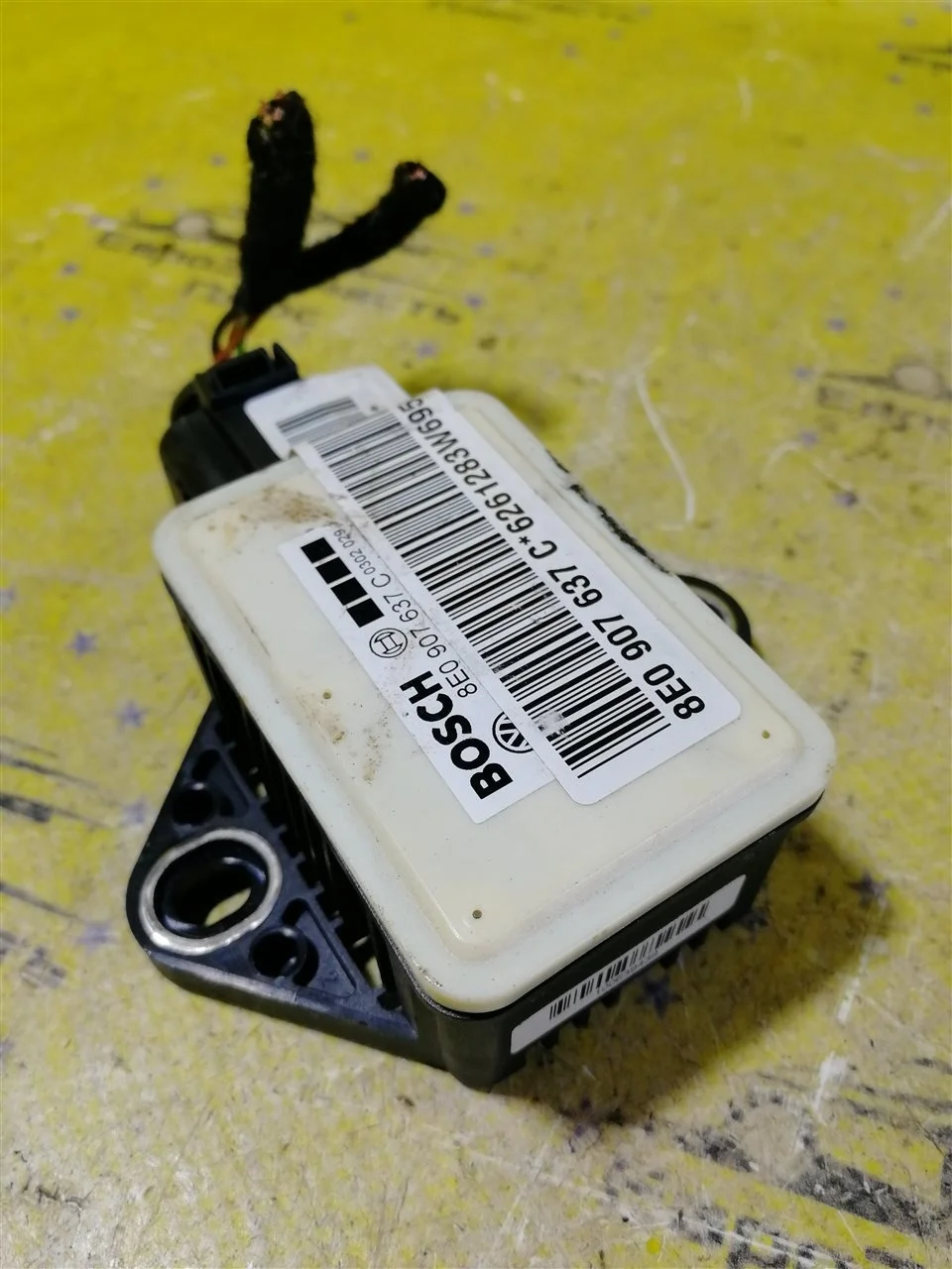 Датчик ускорения Audi A4 8E0907637C B7