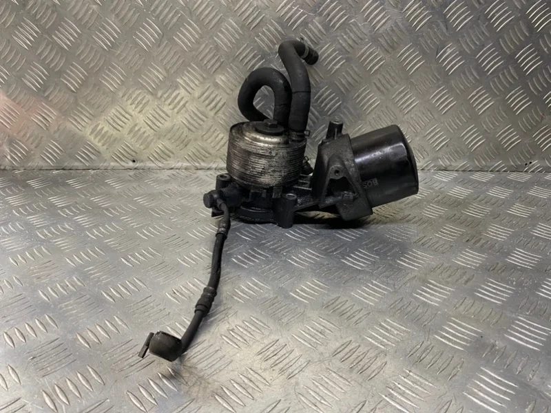 Корпус масляного фильтра Nissan Navara (D40) 2004-2015 2008 15238EB30B ПИКАП 2.5 D YD25DDTI