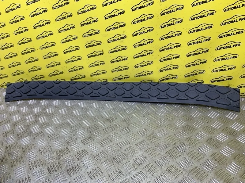 Накладка на бампер Nissan Pathfinder (R51M) 2004-2013 2005 85071EB300 ВНЕДОРОЖНИК 2.5 D YD25DDTI