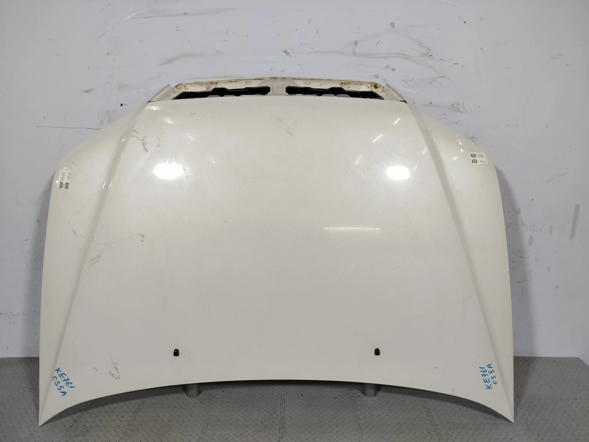 КАПОТ MITSUBISHI LANCER CARGO LANCER CEDIA MR548872 белый, W13 KE761