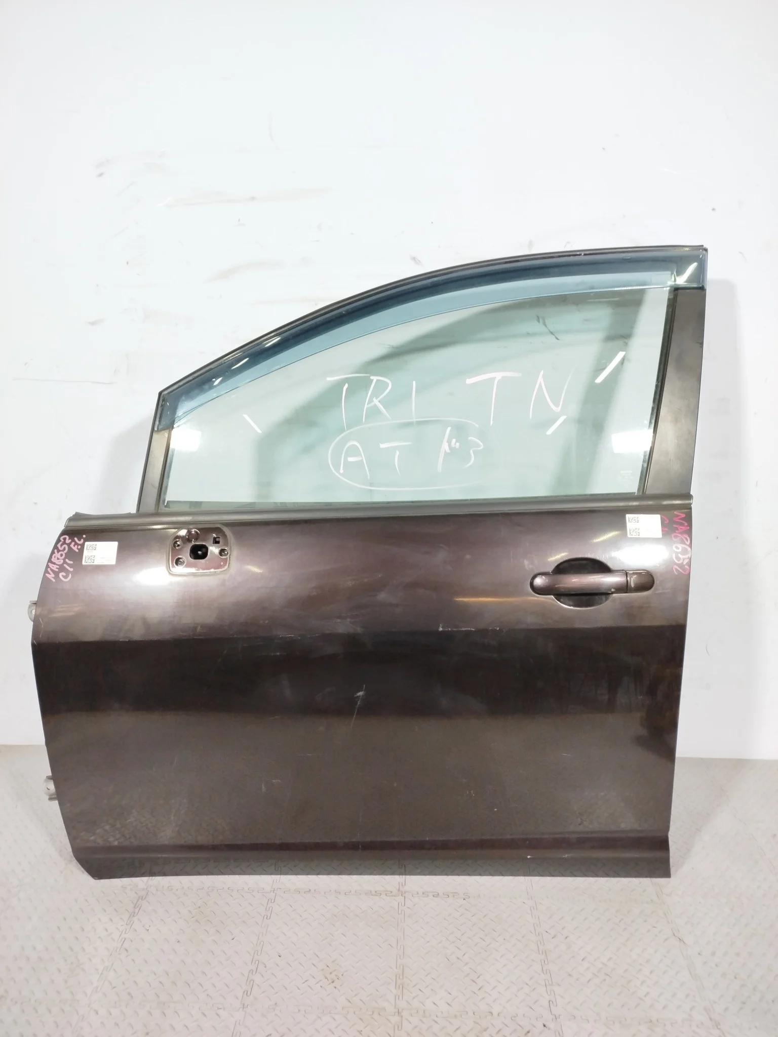 ДВЕРЬ NISSAN TIIDA TIIDA LATIO H0101ED0MM темно-фиолетовый, L50 NA8652