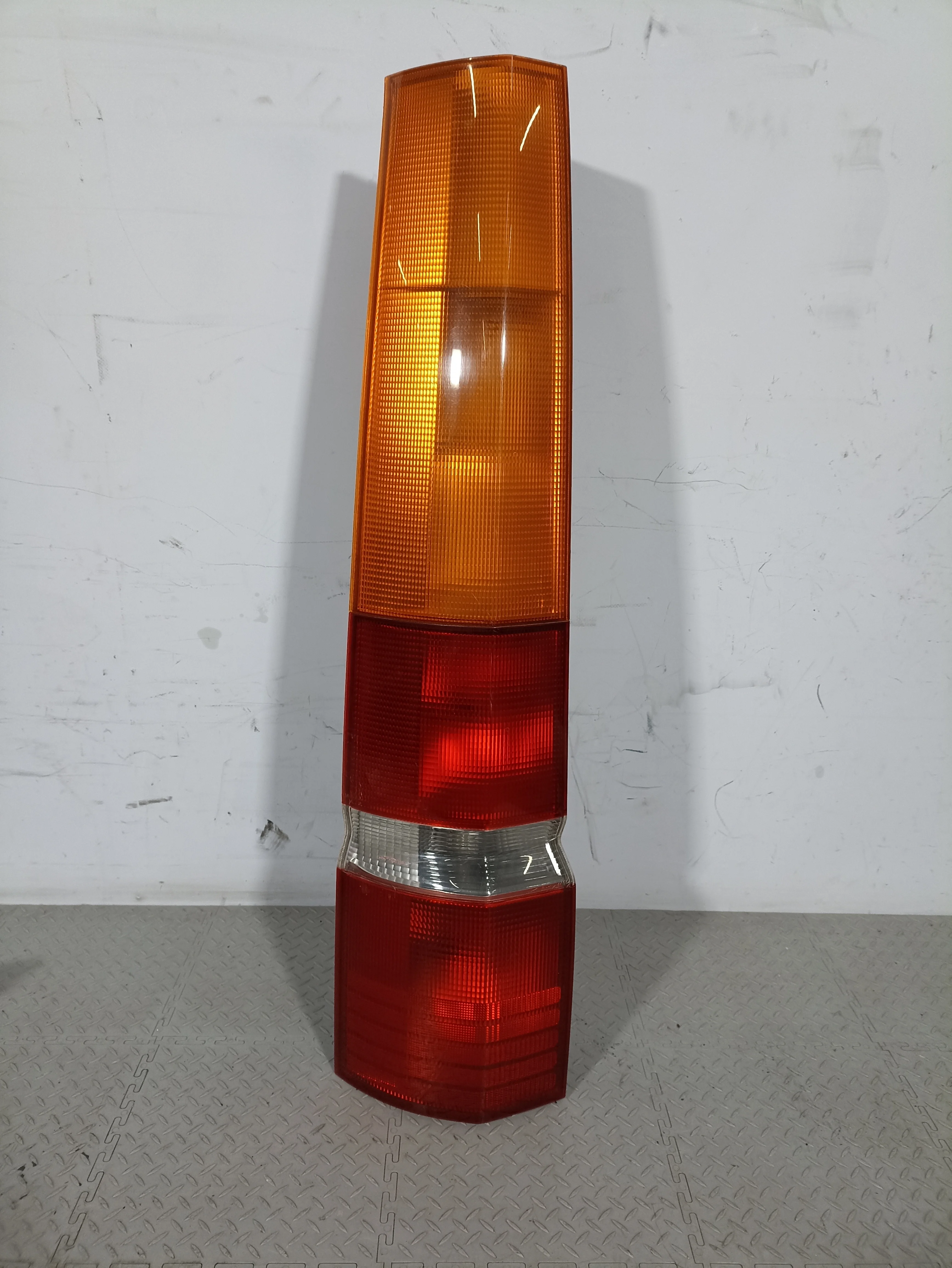 ФОНАРЬ HONDA ЛЕВЫЙ 33551S7S003 KB551