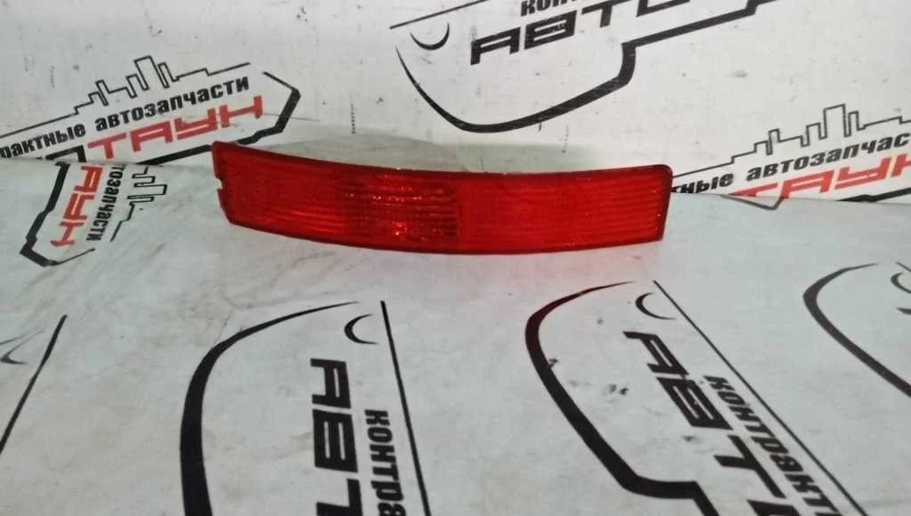 ФОНАРЬ ПРОТИВОТУМАННЫЙ VOLVO ПРАВО 31111185