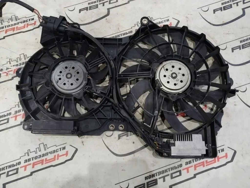 ДИФФУЗОР AUDI ПРАВО 4F0121207A