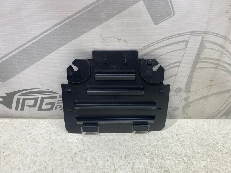 Сервисная крышка переднего подкрылка BMW 3 E90