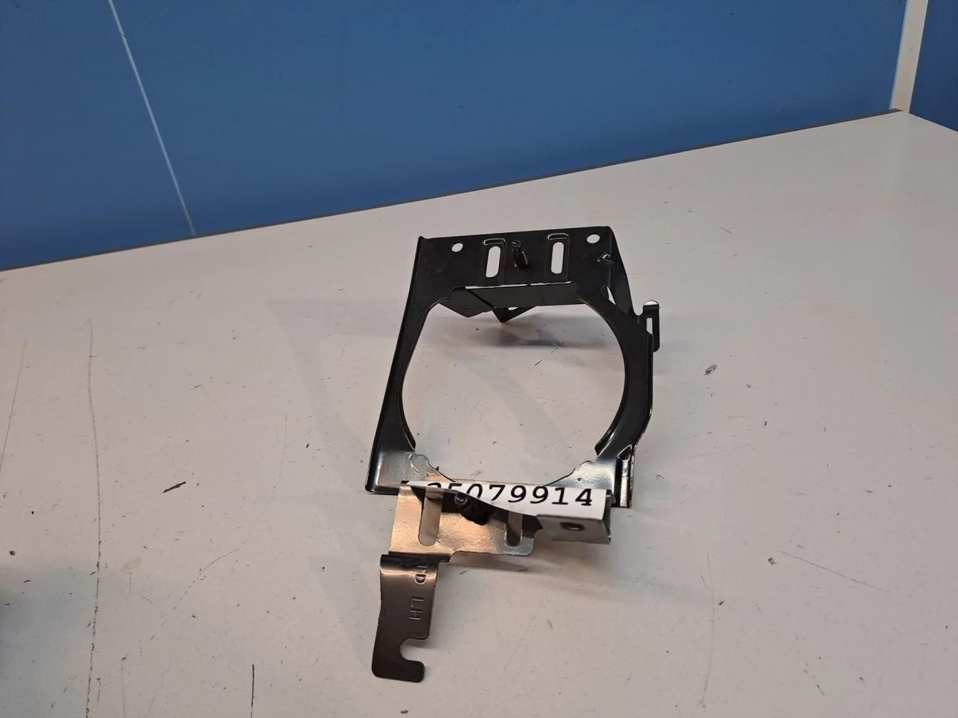 Кронштейн ПТФ левый для Nissan Teana J32 2008-2013