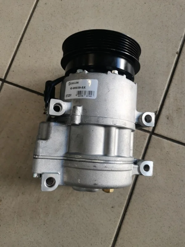 Компрессор кондиционера Hyundai Sonata 2004